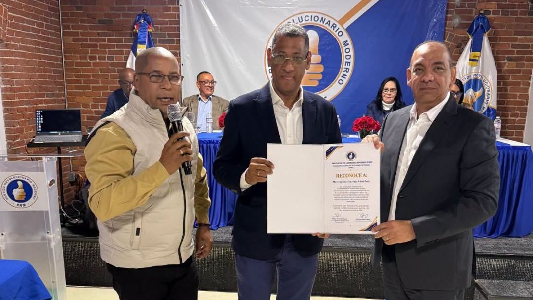La dirigencia de las seccionales del PRM en el noreste quedó juramentada para el período 2026-2028.