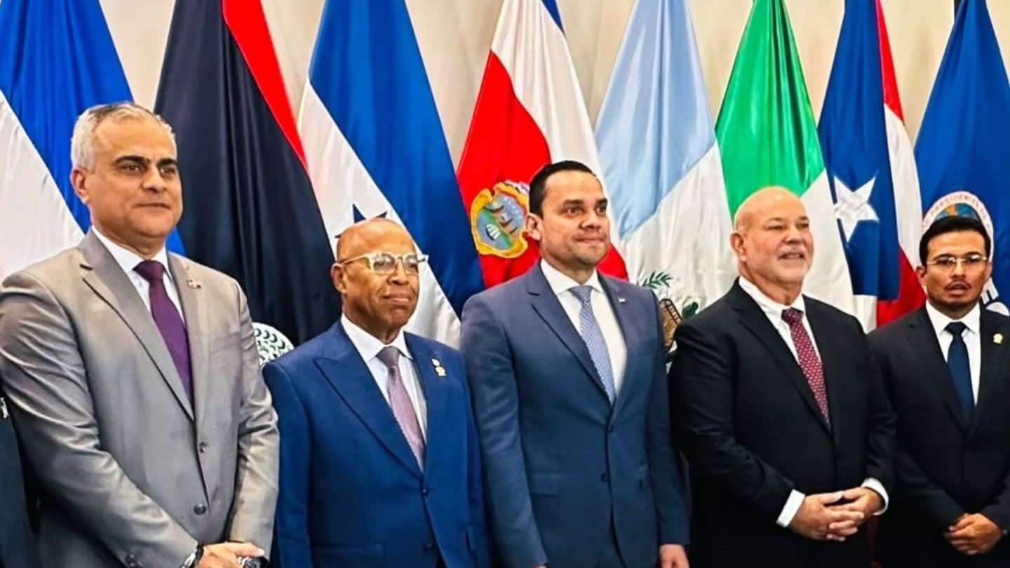 El embajador dominicano en Honduras, Luis García, participó en la inauguración de la sede de la Secretaría Permanente del FOPREL en Tegucigalpa.