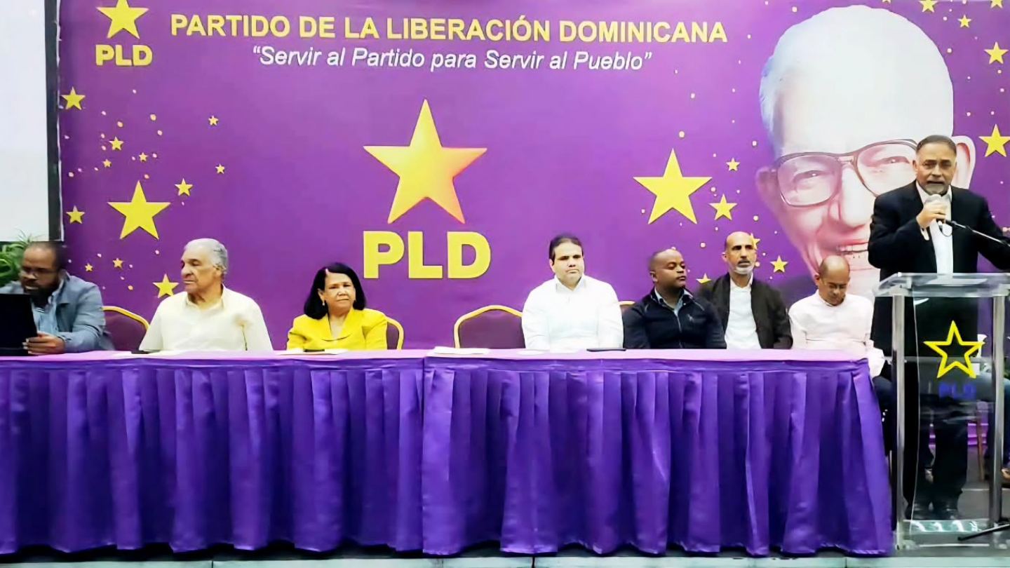 Dirigentes del PLD en la Circunscripción Electoral Uno del Distrito Nacional recibieron las explicaciones del nuevo formato organizativo peledeísta.