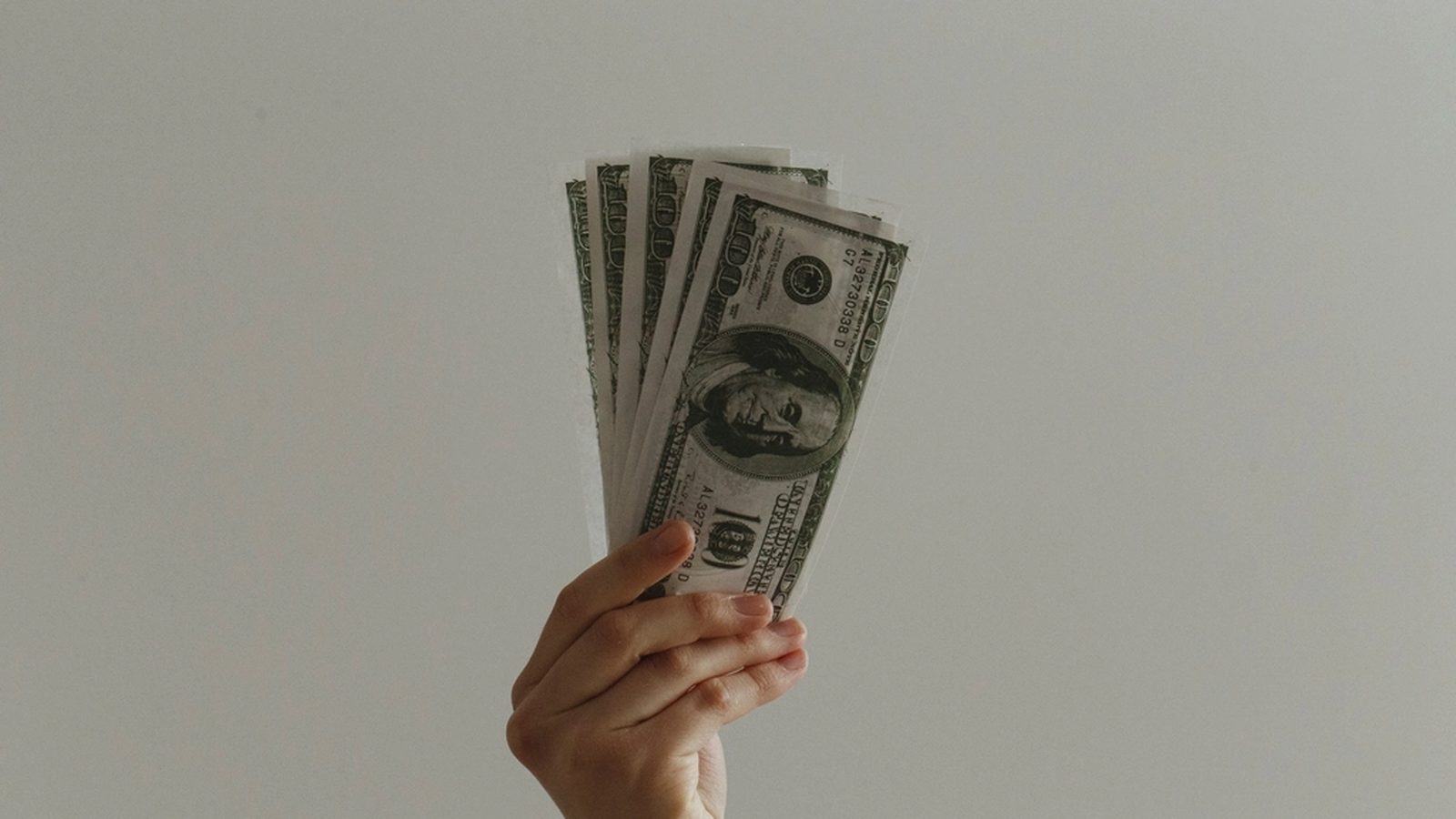 Enviar dinero desde Nueva York cuesta hoy 1,2% menos