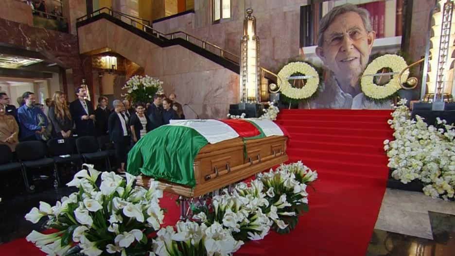 Claudia Sheinbaum Pardo encabezó un homenaje a Cuauhtémoc Cárdenas Solórzano en la Mañanera del Pueblo.