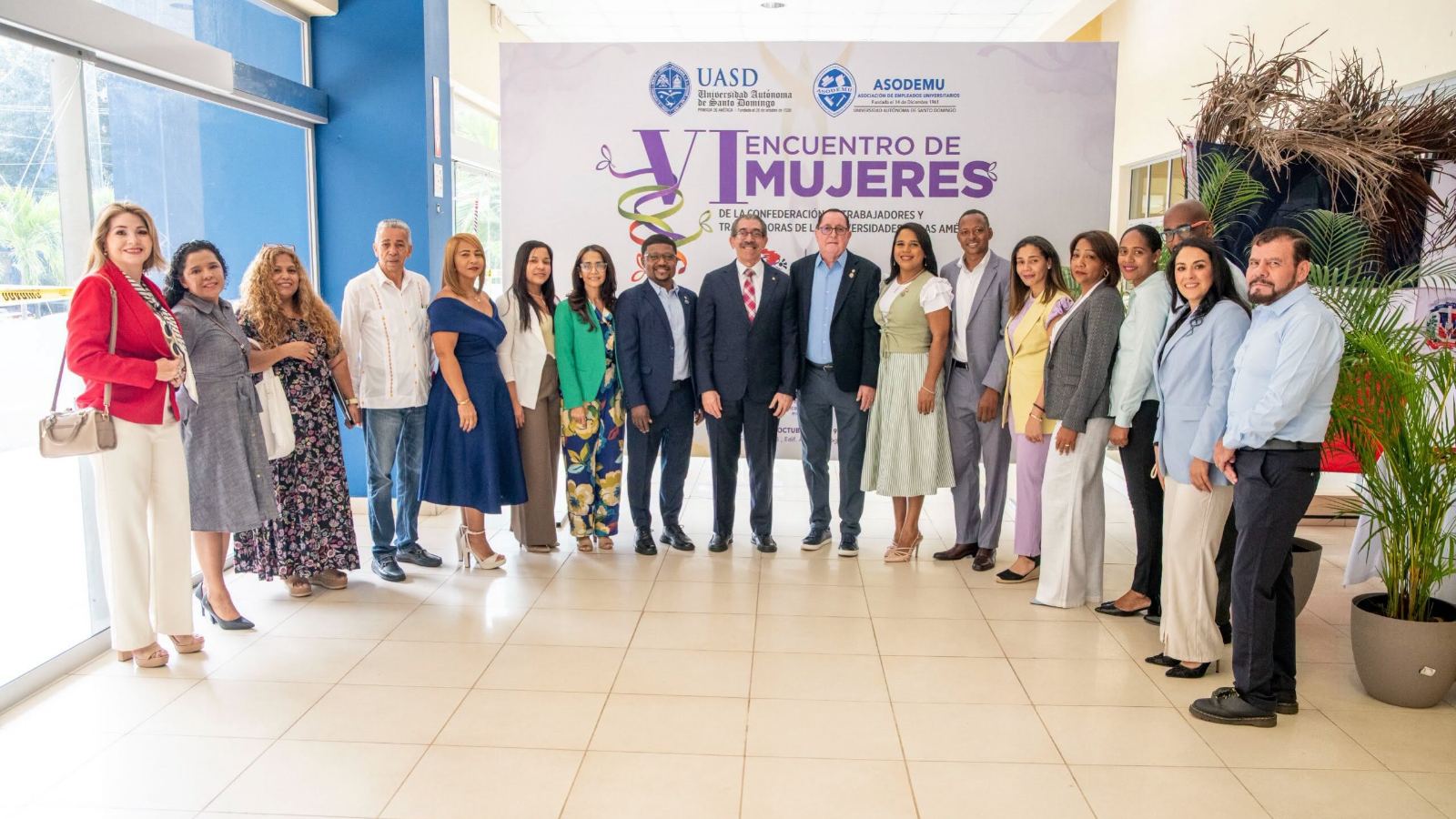 La UASD celebró el VI Encuentro de Mujeres de la Contua, encabezado por el rector Jorge Asjana David, en el marco de su 488 aniversario.